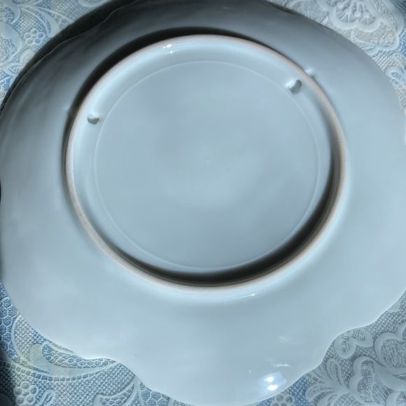 ARTISAN hand painted pair of plates w/wrens to hang or display. $49 - Picture 7 of 8